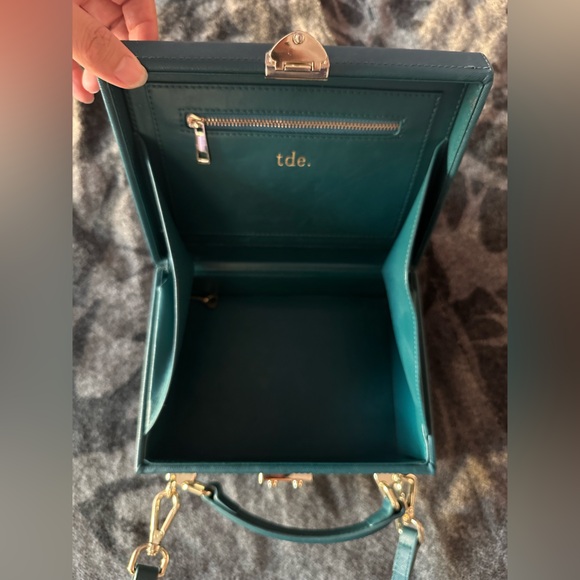 Tde. Box Bag - Picture 7 of 7